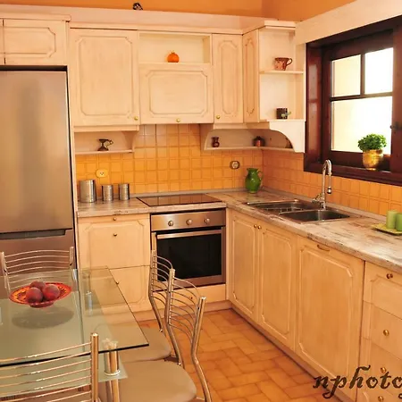 Alexandra's Art Appartement *